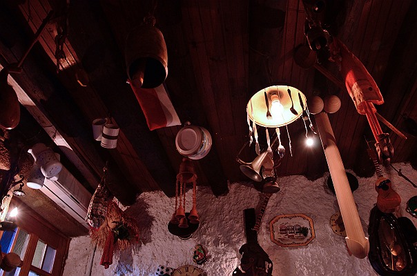 レストランの天井